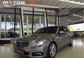 2010 MERCEDES-BENZ E300 รถเก๋ง 4 ประตู สวยสุดๆ