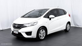 2015 Honda JAZZ 1.5 V+ i-VTEC รถเก๋ง ไมล์น้อยๆ