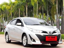 2017 Toyota Yaris Ativ 1.2 E รถเก๋ง 4 ประตู 