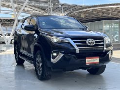 Toyota Fortuner 2.4 V (2WD) 2019 ฟรีดาวน์ 