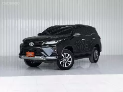 2022 Toyota Fortuner 2.4 Leader V SUV ฟรีดาวน์