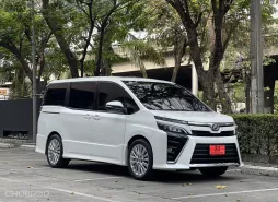 Toyota Voxy 2.0 ZS 2018 รถบ้านมือเดียว ไมล์น้อย ประวัติดี สภาพสวยพร้อมใช้ 