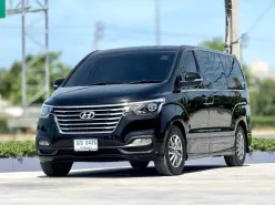 2019 Hyundai H-1 2.5 Deluxe รถตู้