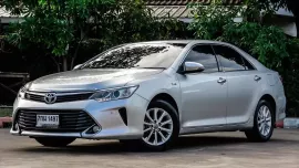 ขาย รถมือสอง 2018 Toyota CAMRY 2.0 G รถเก๋ง 4 ประตู 