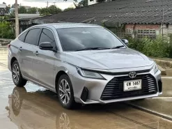 2023 Toyota Yaris Ativ 1.2 Premium Luxury รถเก๋ง 4 ประตู รถบ้านแท้ ไมล์น้อย มือเดียวป้ายแดง 