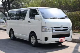 รถตู้โม่ง Toyota Hiace 3.0 D4D MT 2016 รถบ้านใช้งานในครอบครัว เบาะ 3 แถว แอร์ราว ฟรีดาวน์ได้