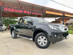 2012 Isuzu D-Max All new 2.5 Hi-Lander Z MT รถกระบะ 