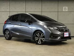 2020 Honda Jazz 1.5 RS i-VTEC Hatchback AT ไมล์แท้ 5 หมื่น ประวัติการดูแลรักษารถดี P5876