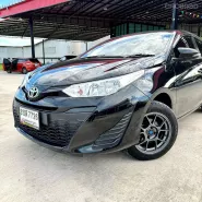 2019 Toyota YARIS 1.2 E รถเก๋ง 5 ประตู 