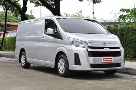 Toyota Hiace 2.8 ECO 2020 รถตู้เตี้ยบรรทุกเช็คศูนย์ตลอด วางของได้เยอะ ฟรีดาวน์ได้