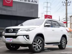 2019 Toyota Fortuner 2.4 V 4WD SUV ออกรถ 0 บาท