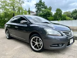 NISSAN SYLPHY 1.8V รุ่นท้อป เกียร์ออโต้ ปี 2013