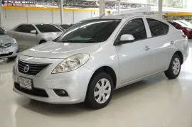 2013 Nissan Almera 1.2 E รถเก๋ง 4 ประตู 