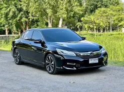 ขาย รถมือสอง 2018 Honda ACCORD 2.0 Hybrid TECH i-VTEC รถเก๋ง 4 ประตู 