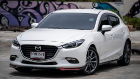 2019 Mazda 3 2.0 S Sports รถเก๋ง 5 ประตู  มือสอง คุณภาพดี ราคาถูก