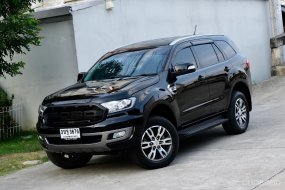 Ford everest Titanium 2.0 Turbo 2WD ปี 2018 ออโต้ ดีเซล สีดำ
