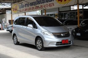 ขายรถ Honda Freed 1.5 E ปี2015 Wagon 
