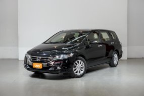 ขายรถมือสอง 2012 Honda Odyssey 2.4 JP รถตู้/MPV  คุณภาพอันดับ 1 ราคาคุ้มค่