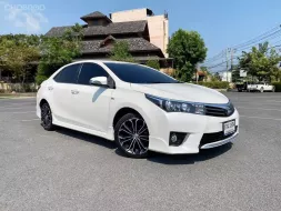 2014 Toyota Corolla Altis 1.8 ESPORT รถเก๋ง 4 ประตู A/T