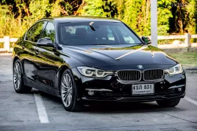 2017 BMW 330E 2.0 Luxury รถเก๋ง 4 ประตู ดาวน์น้อยดอกเบี้ยถูก