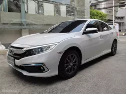 2019 HONDA CIVIC 1.8 EL AUTO สีขาว รุ่นTOP ปุ่มSTART มือเดียว รถสวยสภาพใหม่ ฟรีดาวน์