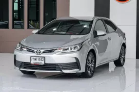 Toyota Corolla Altis 1.8 E 2018 ผ่อน 6,xxx รถใช้งานน้อย สีเงินเงางามสุดดๆ รถสวยเดิมสภาพดี