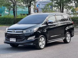 2017 Toyota Innova 2.8 Crysta V ดีเซล A/T