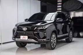 ขายรถ Toyota Fortuner 2.4 Legender 2WD ปี 2021