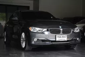 2015 BMW 320i 2 รถเก๋ง 4 ประตู รถบ้านมือเดียว ไมล์น้อย เจ้าของฝากขาย รถสวย ประวัติดี 