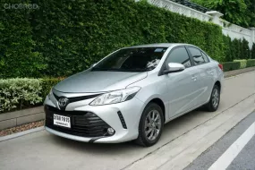 2017 Toyota VIOS 1.5 E ผ่อน 6500 รับประกัน เครื่องยนต์และเกียร์ 2 ปี หรือ 20,000 Km