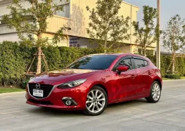 2016 Mazda 3 2.0 S Sports รถเก๋ง 5 ประตู เจ้าของขายเอง รถมือเดียว สภาพป้ายแดง เข้าเช็คศูนย์ตลอด 
