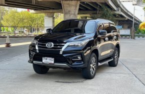Toyota Fortuner 2.4 V 2WD ปี 2018 