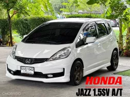 2013 Honda JAZZ 1.5 SV i-VTEC รถเก๋ง 5 ประตู A/T