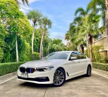 2018 BMW 520d 2.0 Sport รถเก๋ง 4 ประตู ออกรถง่าย รถสวยไมล์แท้ 