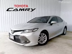 รถผู้บริหาร  เกรดพรีเมี่ยม Toyota CAMRY 2.0 G รถเก๋ง 4 ประตู รถสวย