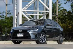 ขาย รถมือสอง 2023 Toyota Yaris Ativ 1.2 Smart รถเก๋ง 4 ประตู 