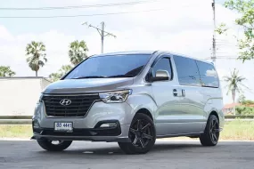 2019 Hyundai H-1 2.5 Touring รถตู้/van ผ่อนเริ่มต้น