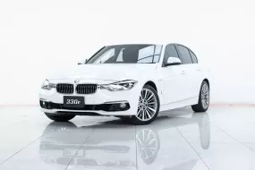 2A402  BMW 330e 2.0 Luxury รถเก๋ง 4 ประตู 2017