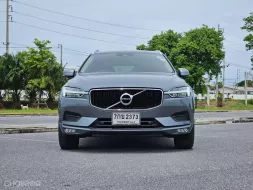2018 Volvo XC60 2.0 D4 Momentum 4WD SUV รถบ้านแท้ ไมล์ต่ำ 68,000 กม