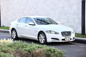 2012 Jaguar XF 2.2 รถเก๋ง 4 ประตู 