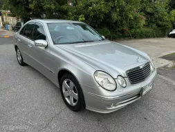 2004 Mercedes-Benz E240 2.6 Avantgarde รถเก๋ง 4 ประตู 