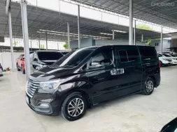 HYUNDAI H-1 2.5 ELITE 2019 รถสวย มือแรกออกห้าง ไมล์น้อย 7 หมื่นโล 11 ที่นั่ง รับประกันตัวถังสวย