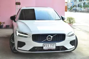 2021 Volvo S60 2.0 Recharge T8 R-Design 4WD รถบ้านไมล์น้อย 2 หมื่นกิโล เครดิตดีฟรีดาวน์