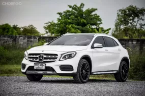 Black Edition Mercedes-Benz GLA250 2.0 AMG Dynamic SUV 