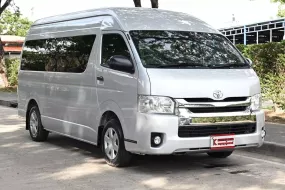 รถตู้ Toyota Commuter 3.0 D4D MT 2017 รถใช้งานในครอบครัวป้ายฟ้า ไมล์ 9 หมื่นกว่าโล