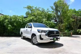 2021 Toyota Hilux Revo 2.4 Entry  ไมล์น้อย !! ราคาพิเศษ