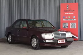 Mercedse Benz 300E 3.0 W124 Classic AT 1991 รถคลาสิคสภาพพร้อมใช้งาน สายสะสมนี้ก็อีกคันที่น่าเก็บ