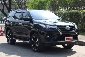 รถครอบครัว Toyota Fortuner 2.8 TRD Sportivo AT 2019 รถบ้านมือเดียวใช้งานน้อยไมล์เพียง 2 หมื่นกว่าโล 