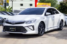 2017 Toyota Camry 2.0 G Extremo รถสวยสภาพพร้อมใช้งาน