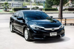 Honda CIVIC มือสอง FC 1.8 E i-VTEC ปี 2018 รถเก๋ง4ประตู ฟรีดาวน์ ฟรีส่งรถ